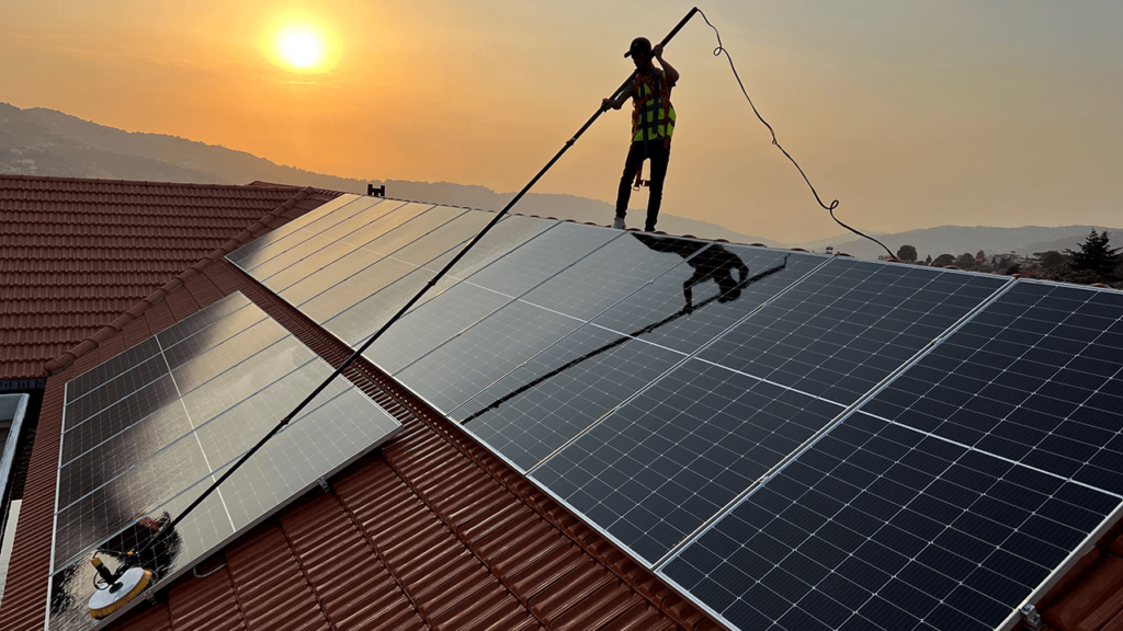 Best Solar Panel Cleaning Company