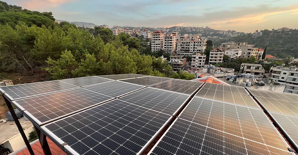 Showing how clean solar panels need to be by the best solar panel cleaning company in lebanon